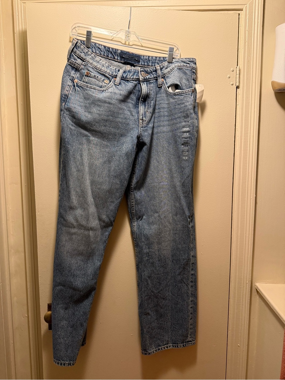 Classic women Light Blue Denim jeans